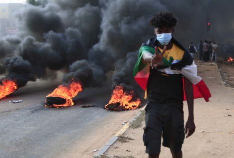 Al menos tres muertos en las protestas contra el golpe de Estado en Sudán