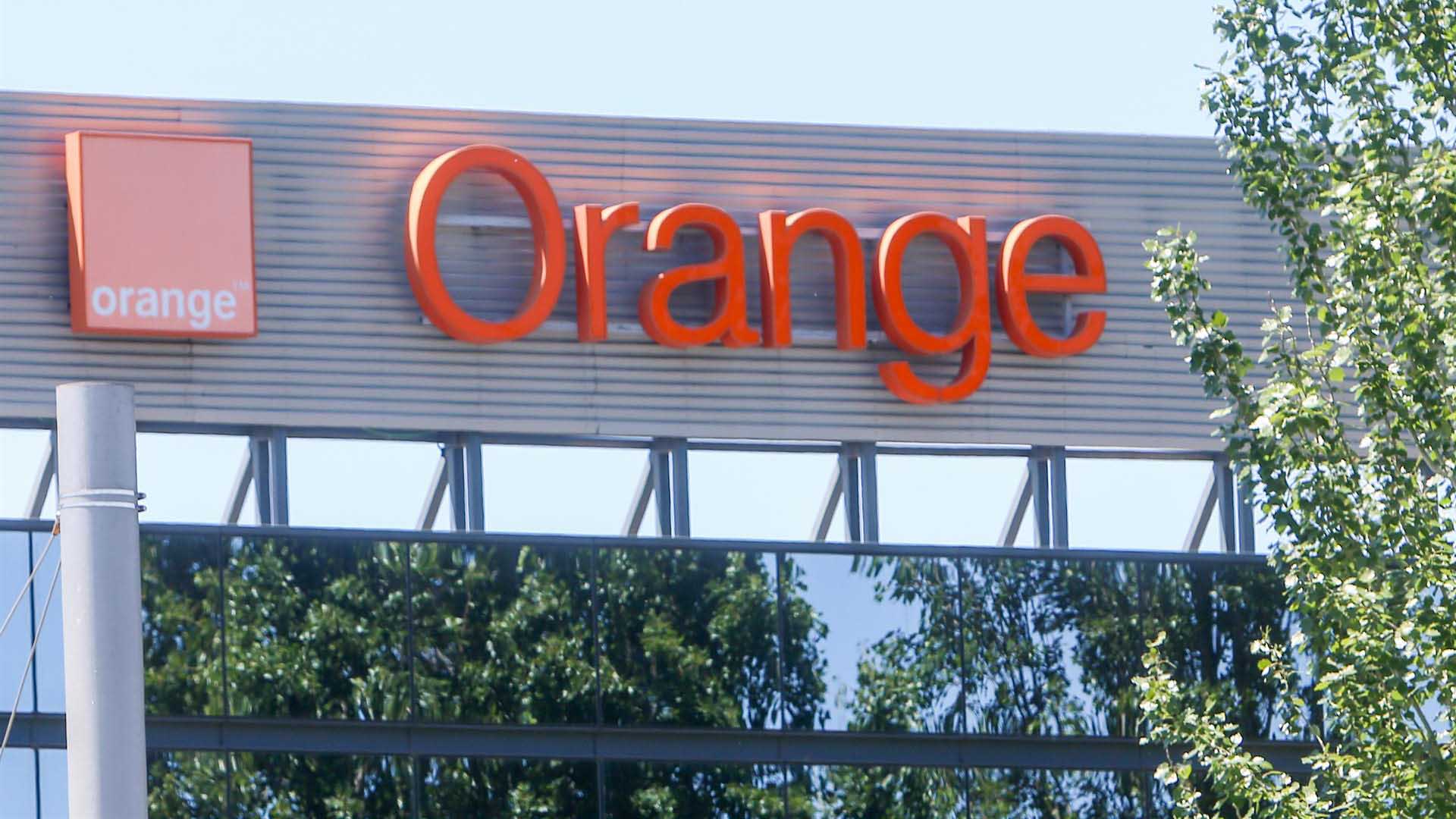 Bruselas se reunirá con los sindicatos de Orange y MásMóvil para analizar la fusión