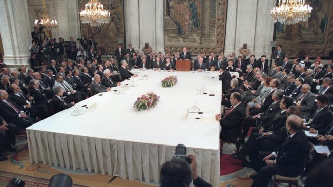 30 años de la Conferencia de Madrid: la primera vez en la que Israel y Palestina se sentaron a negociar