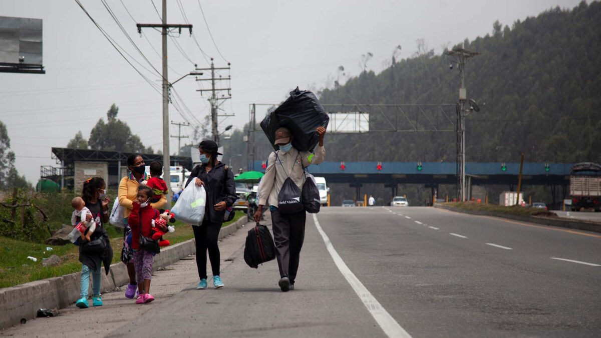 Caída récord de los flujos migratorios hacia los países de la OCDE en 2020