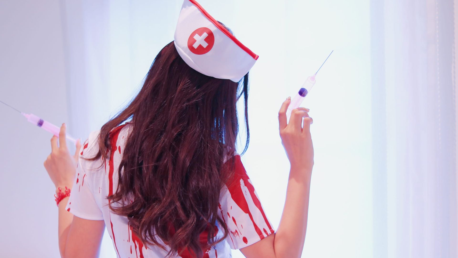 El sindicato de enfermería pide al comercio no vender disfraces de enfermera sexi por Halloween