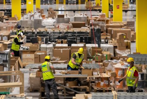 Amazon confirma su plan en España de llegar a 25.000 empleados pese a los recortes globales