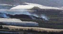 (VÍDEO) El avance de la lava del volcán de La Palma genera más confinamientos y apunta a un nuevo delta