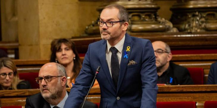 Detienen a Josep Costa, exvicepresidente del Parlamento catalán, por desobedecer al TSJC