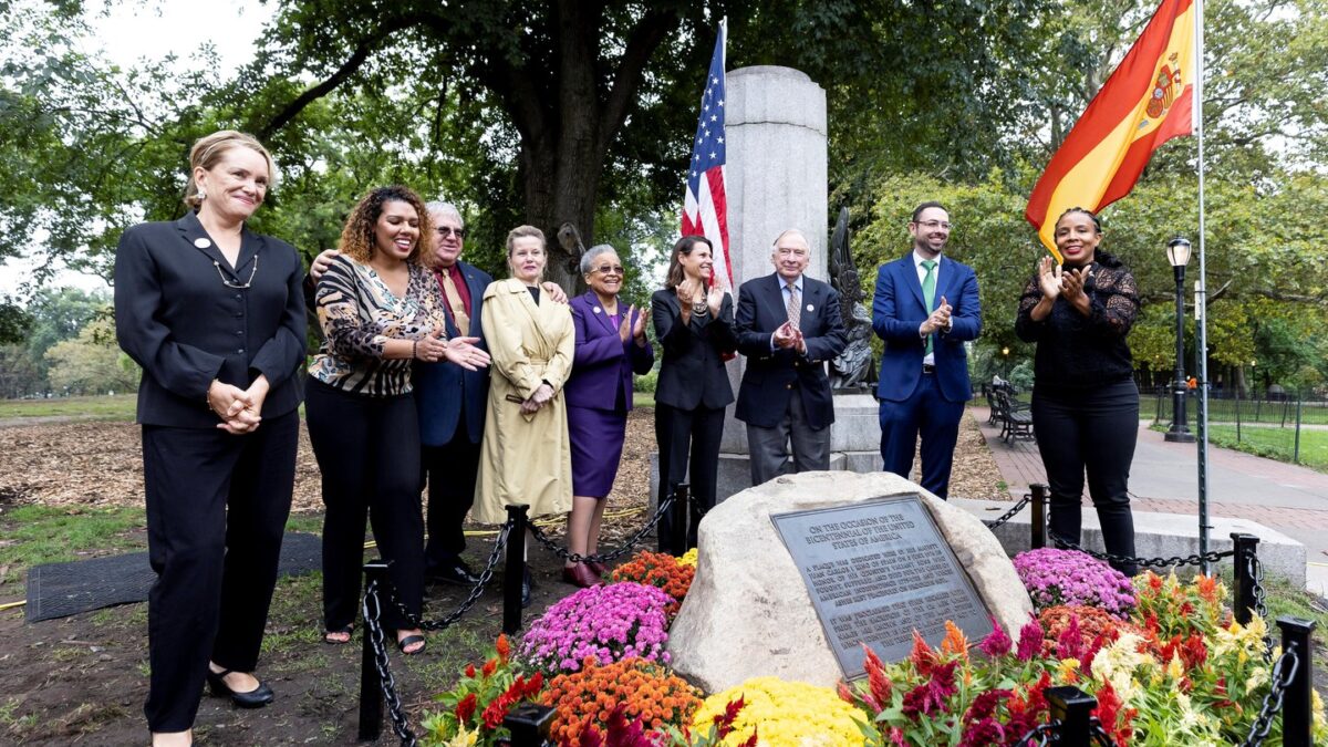 Estados Unidos reconoce a «los valientes hijos de España» que murieron en la batalla de Brooklyn