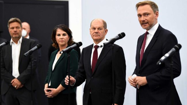 Socialdemócratas, verdes y liberales comienzan a negociar para formar un gobierno alemán