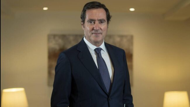 Antonio Garamendi es reelegido por la CEOE como presidente para los próximos 4 años