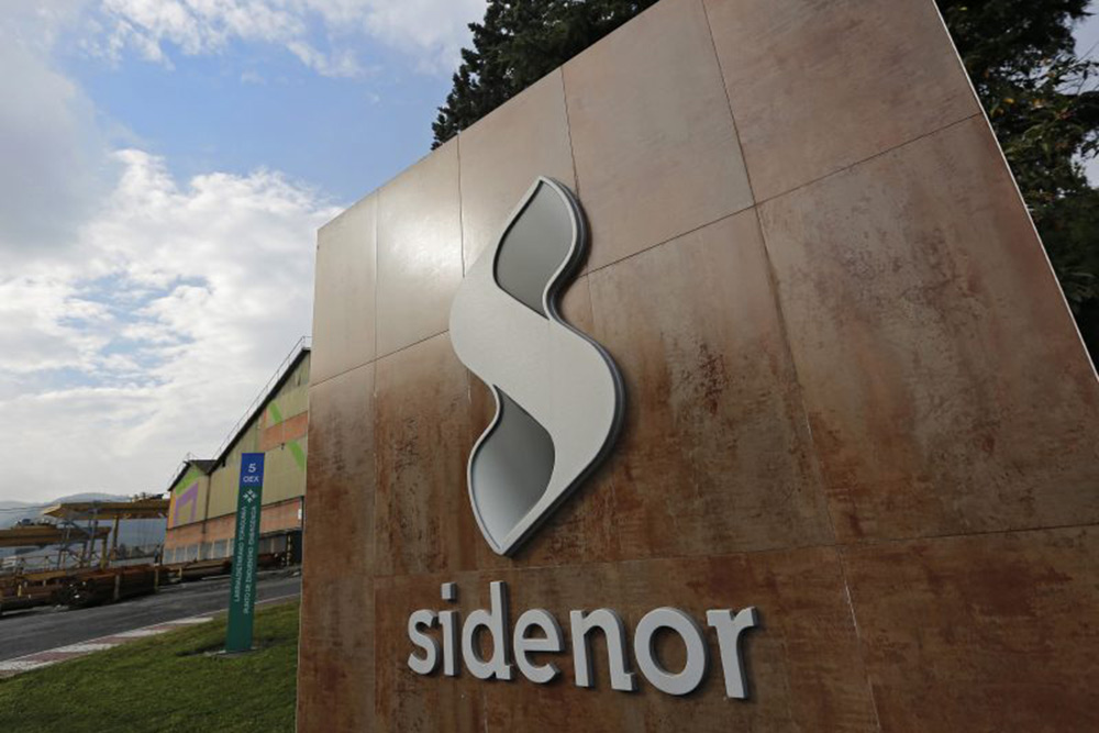 La acería Sidenor para su producción por el precio de la luz