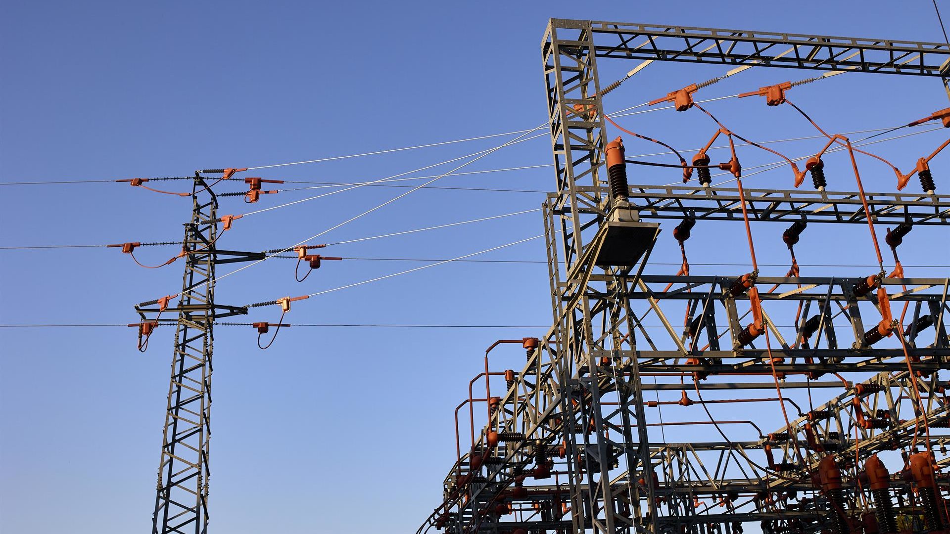 Los precios industriales se disparan un 23,6% en septiembre, su mayor alza en 44 años, por la energía