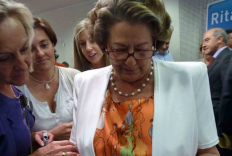 El juez procesa a medio centenar de concejales de Barberá por blanqueo