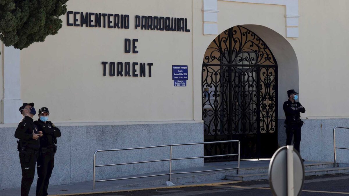 Un tiroteo en el cementerio de Torrent deja dos muertos y un herido de bala