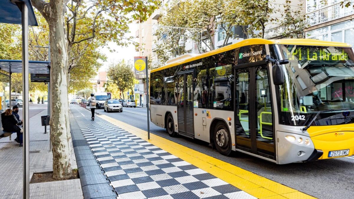 El bonobús cuesta hasta un 246% más en Madrid que en Logroño, según Facua