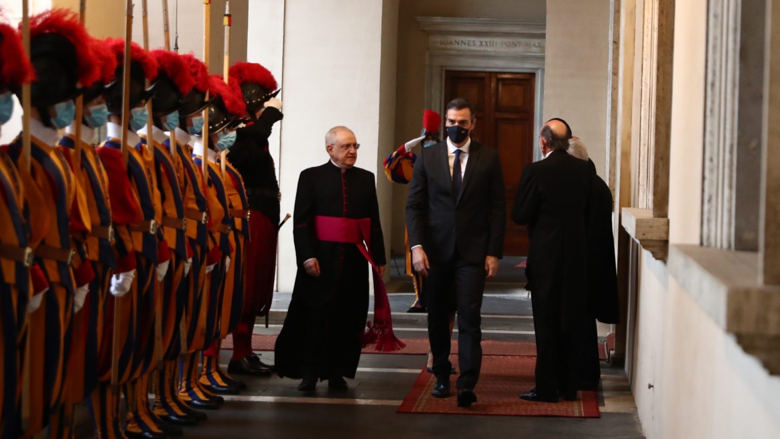El Gobierno gana el pulso al Vaticano en la elección del arzobispo castrense