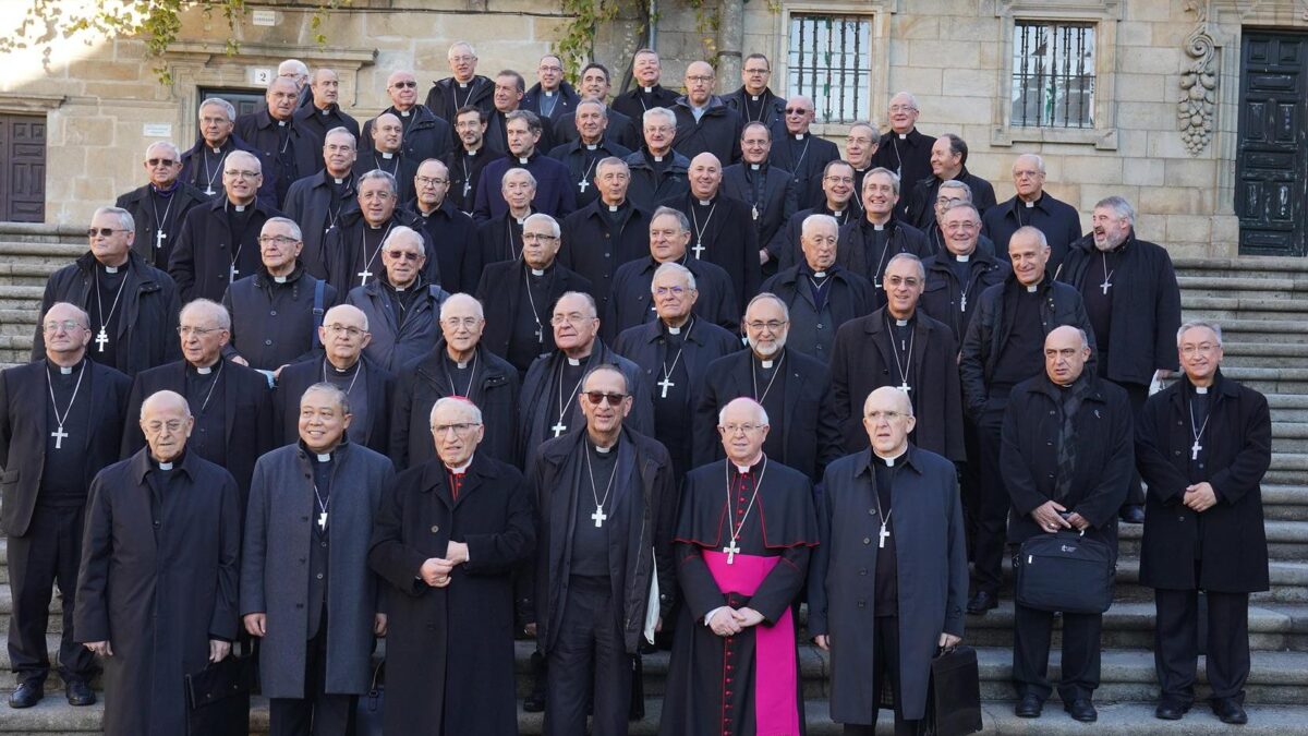 Los obispos españoles aprueban una norma para afrontar abusos a menores, pero descartan un investigación estadística
