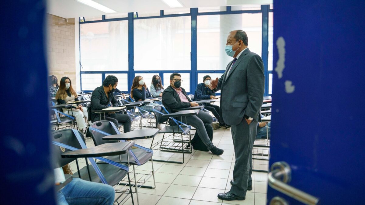 El acoso y las amenazas al profesorado aumentan un 23% con la presencialidad