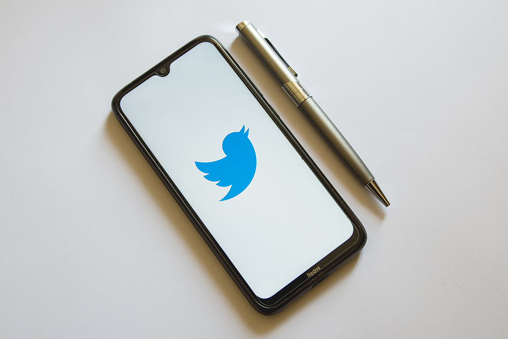 Twitter prohíbe la publicación de fotos o vídeos privados sin consentimiento