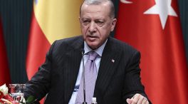 Erdogan hunde la lira turca un 15% tras decir que el país libra una «guerra económica»