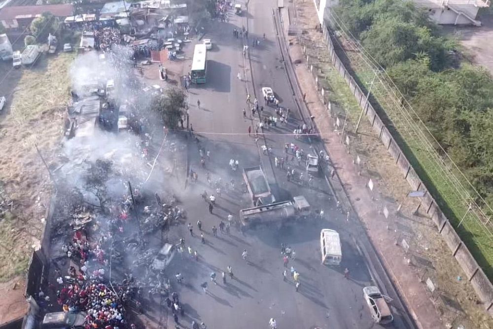 Al menos 94 muertos por la explosión de un camión de combustible en la capital de Sierra Leona