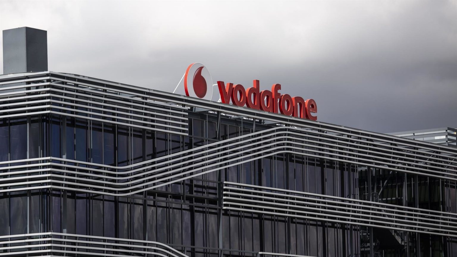 Vodafone reduce su beneficio operativo un 0,6%, pero aumenta sus ingresos un 2,1%