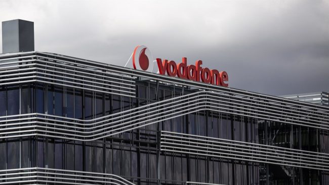 Los fondos cercan a Vodafone a la espera de fusiones: el dueño de Iliad compra un 2,5%