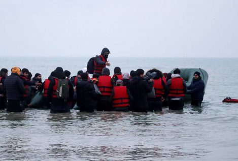 Mueren 31 migrantes en el peor naufragio en años en el canal de la Mancha