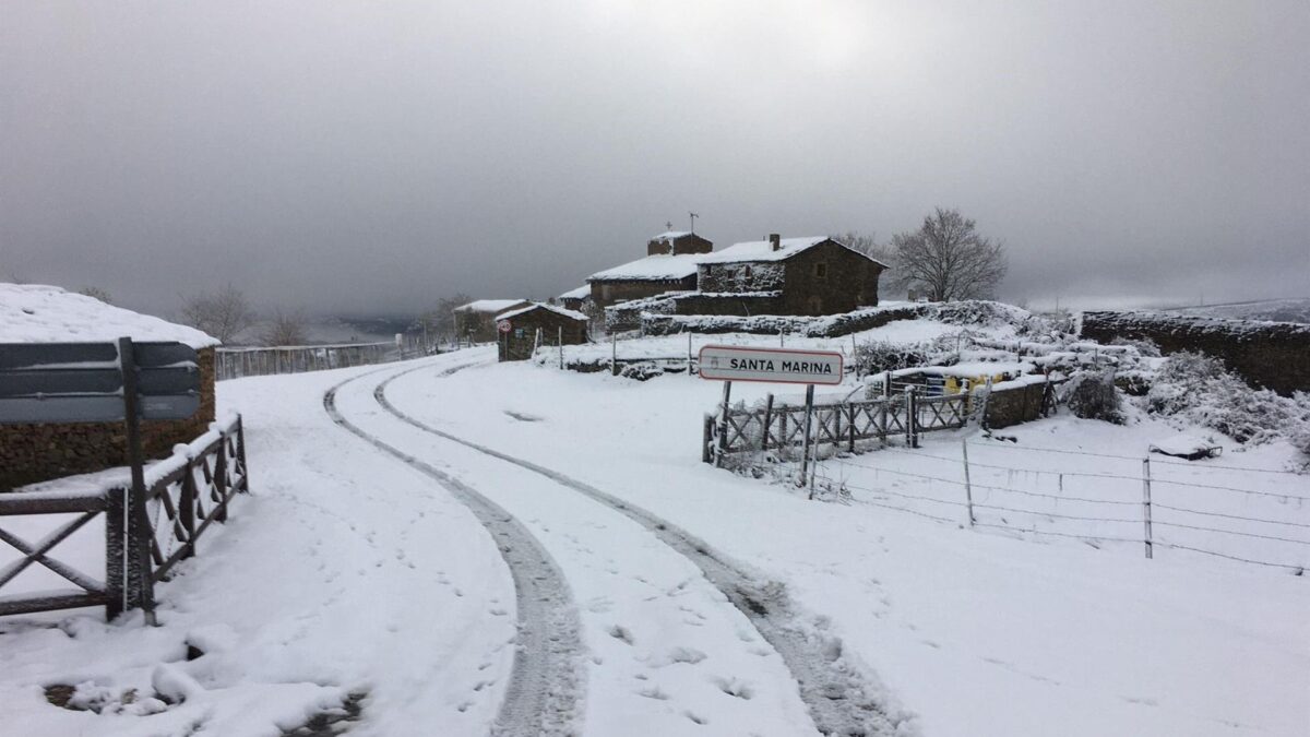 El tiempo de hoy deja nevadas copiosas en la mitad norte y lluvias intensas en Canarias