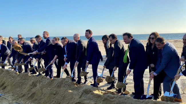 Iberdrola comienza la construcción del primer gran parque eólico marino de EEUU