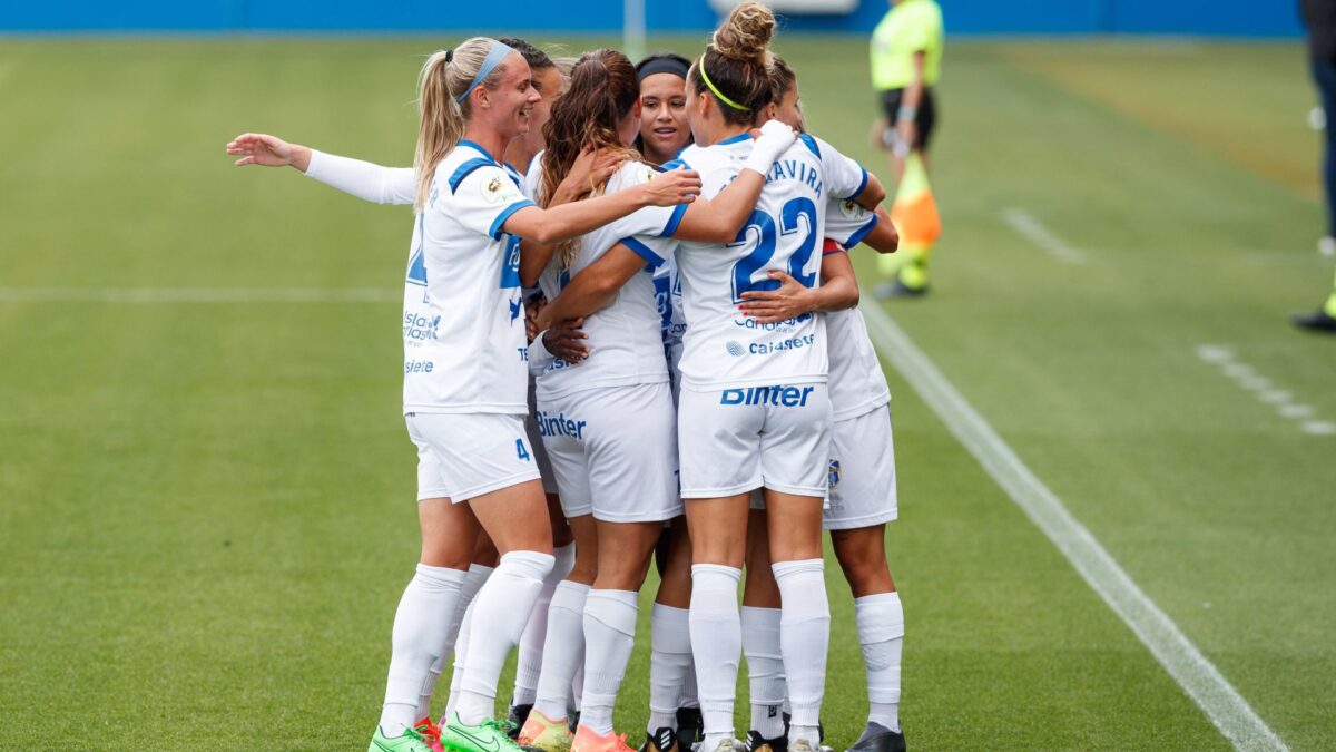 El fútbol femenino amenaza con una huelga por el bloqueo de la profesionalización