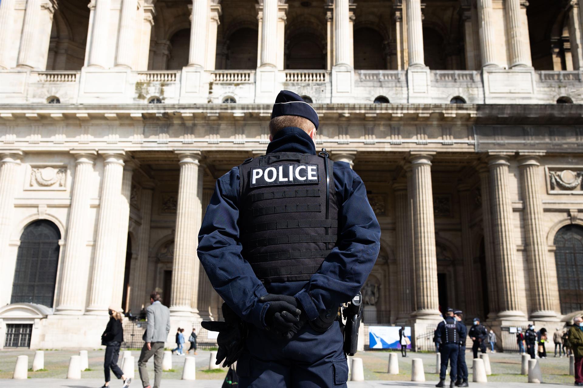 Herido un policía francés en un ataque con cuchillo en Cannes