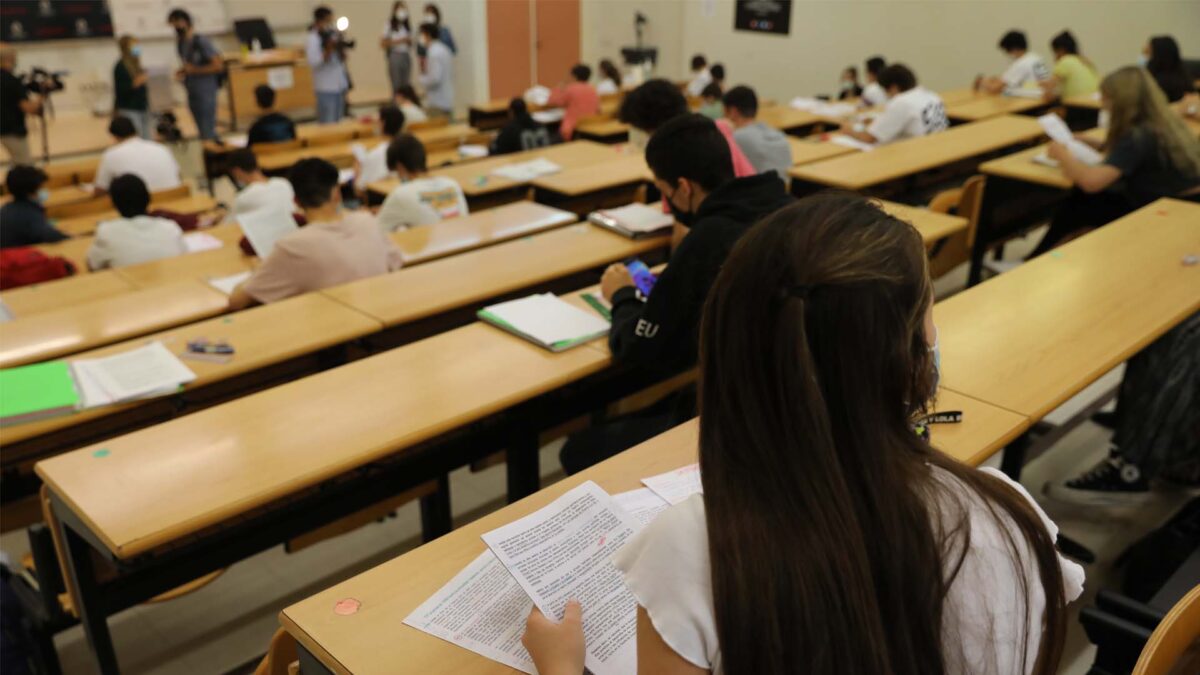 El Consejo de Estudiantes aprueba un paro académico estatal el próximo día 18