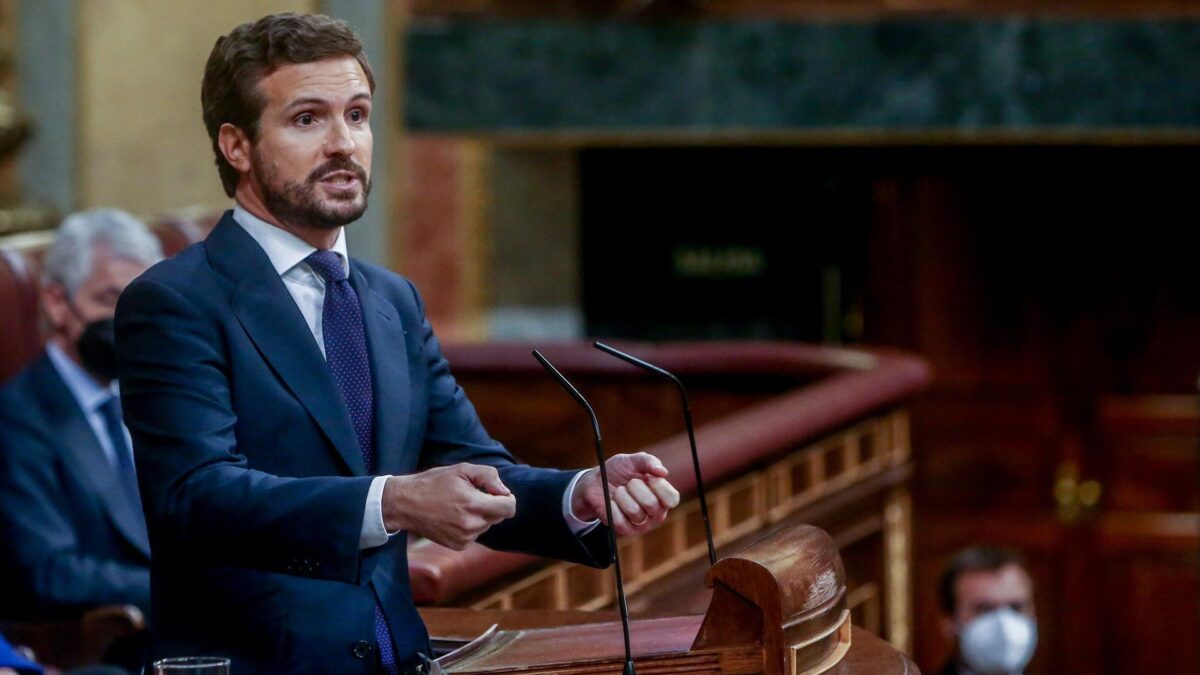 Casado se opone a la subida de las cotizaciones propuesta por el Gobierno para reformar el sistema de pensiones