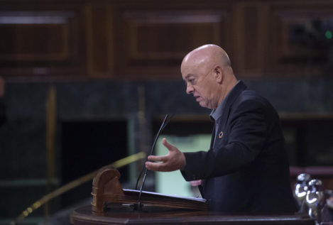 Odón Elorza acusa al PSOE de apartarlo del pleno que ratificará a Arnaldo para el TC por ser «demasiado crítico»