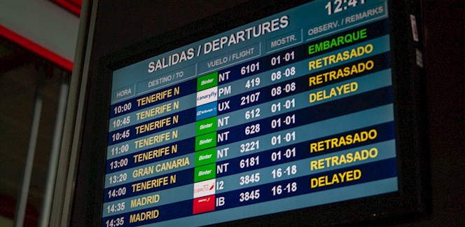 La ceniza mantiene el aeropuerto de La Palma inoperativo por tercer día consecutivo