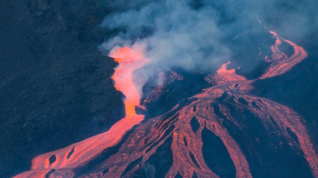 El volcán de La Palma «tiene cada vez menos energía», según observan los científicos