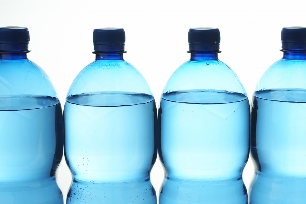 Beber agua para adelgazar funciona (ya que acelera el metabolismo)