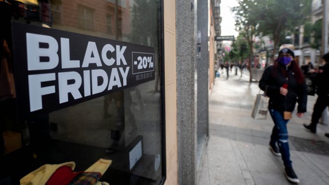 Más consumo y menos descuentos en la metamorfosis del 'Black Friday' en España