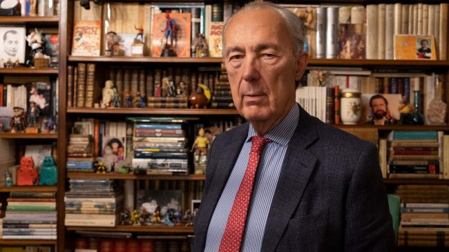 Luis Alberto de Cuenca: «Los españoles somos bastante agresivos»