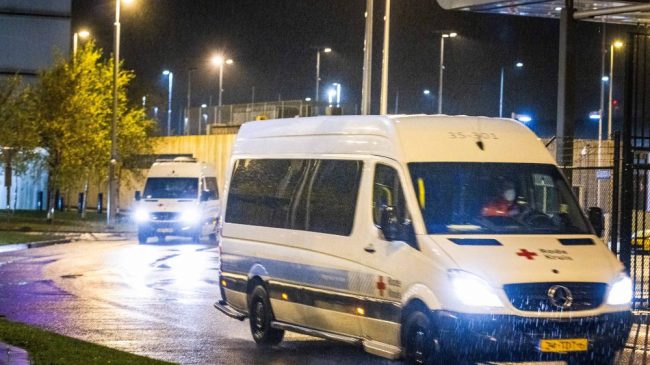 61 pasajeros procedentes de Sudáfrica dan positivo por coronavirus en Holanda