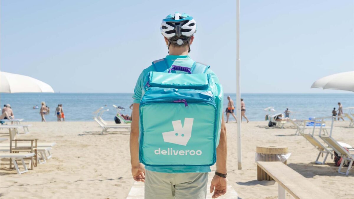 Deliveroo anuncia el cese de sus actividades y abandonará España el 29 de noviembre