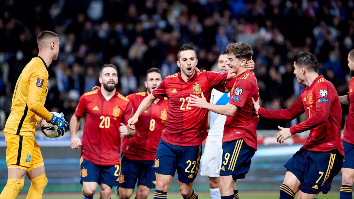 España encarrila su billete al Mundial tras imponerse a Grecia (0-1)