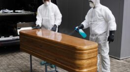 El mundo supera los 5 millones de muertes por covid-19, según la Universidad Johns Hopkins