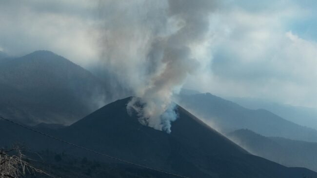 (VÍDEO) Repunta la sismicidad del volcán de La Palma hasta los niveles de octubre