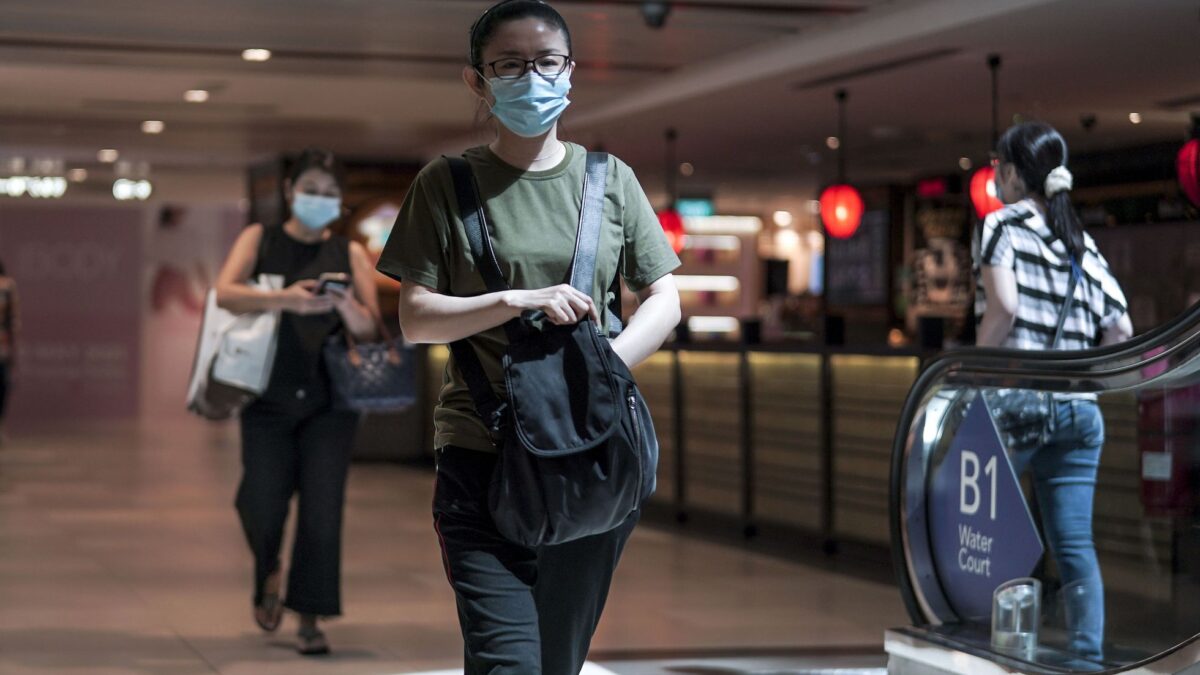 Singapur no pagará el tratamiento contra el coronavirus a los pacientes que no quieran vacunarse