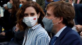 Ayuso admite que «hace tiempo» que no habla con Casado y defiende las «opiniones» de Álvarez de Toledo