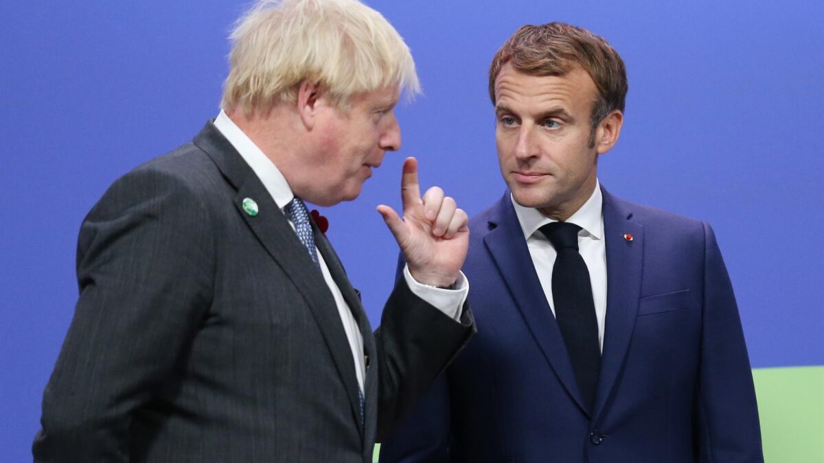 Filtradas unas palabras de Macron que podrían enfrentarle con Boris Johnson: «Es triste ver un gran país conducido por un payaso»
