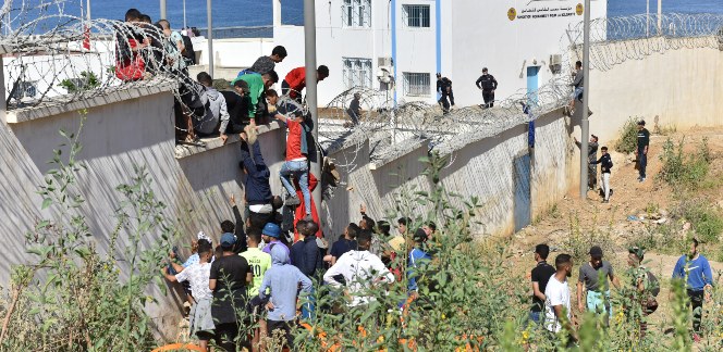 Ceuta calcula que en la crisis de mayo entraron más de 12.000 personas