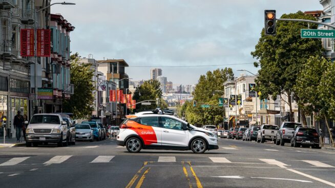 (VÍDEO) San Francisco ya experimenta con el futuro de los taxis y VTC: vehículos sin conductor