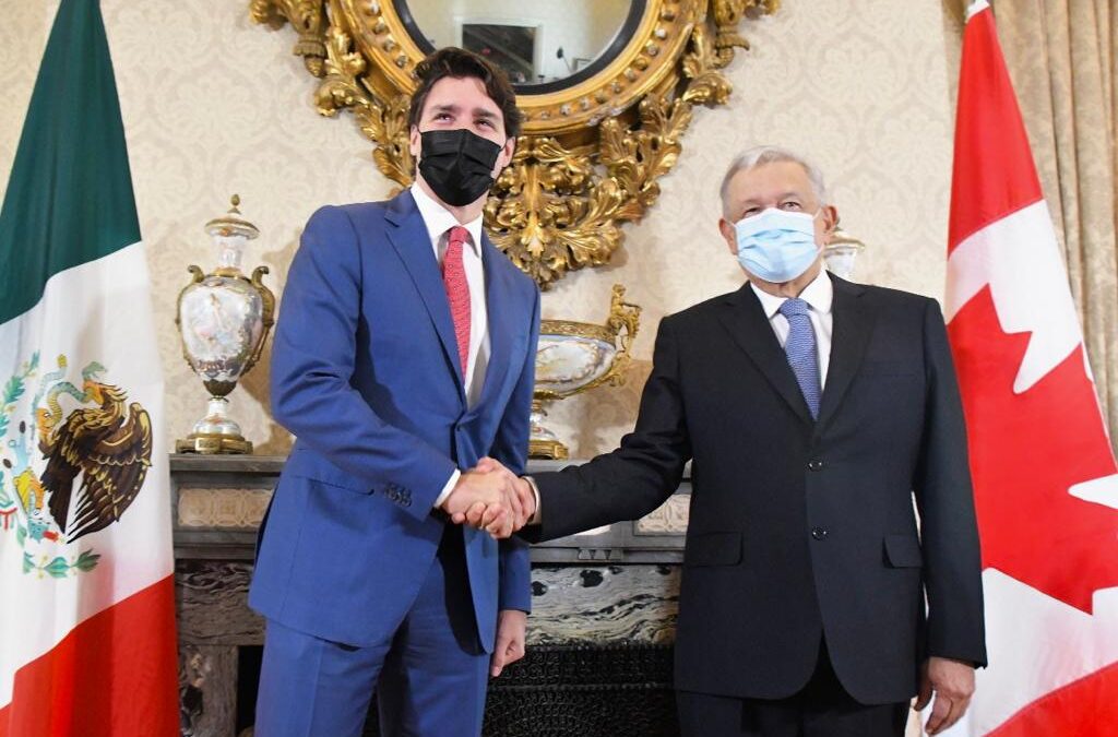 López Obrador y Trudeau celebran en Washington su primera reunión bilateral cara a cara