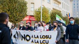 (VÍDEO) Los estudiantes salen a la calle para protestar contra las nuevas leyes de Castells