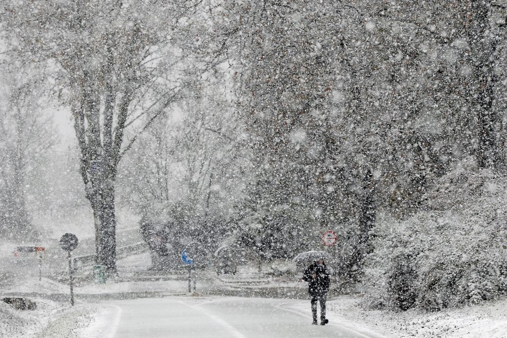 Un millar de camiones pasan la noche en varios puntos Burgos debido a las nevadas